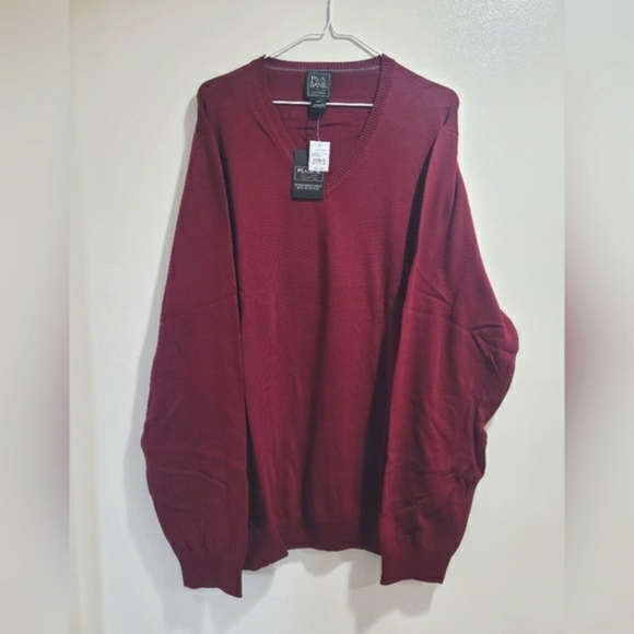 421- JoS A Bank Traveler Men's V-Neck Sweater  Size 4XLT Burgundy NWT - Picture 1 of 4